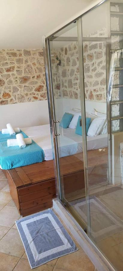 Marina Castellana Studios II Chalki Town Exterior foto