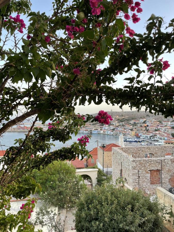 Marina Castellana Studios II Chalki Town Exterior foto
